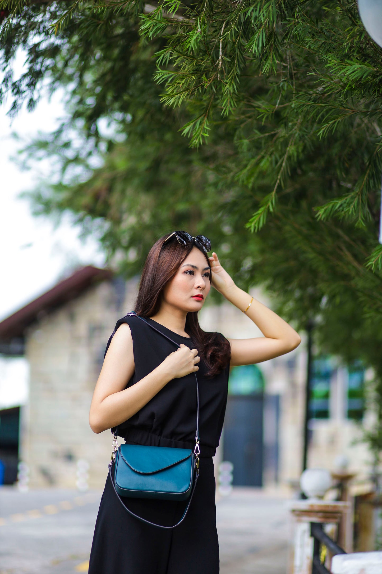 Sherone Shoulder Sling Bag